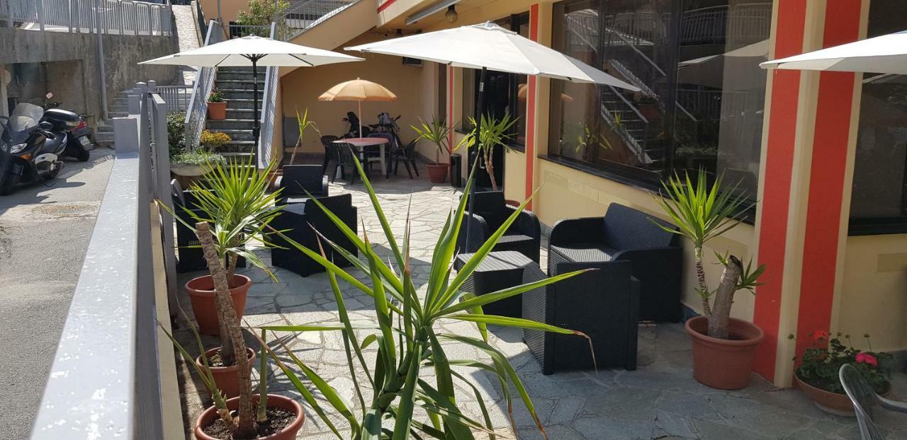 Hotel Villa Costa Celle Ligure Esterno foto